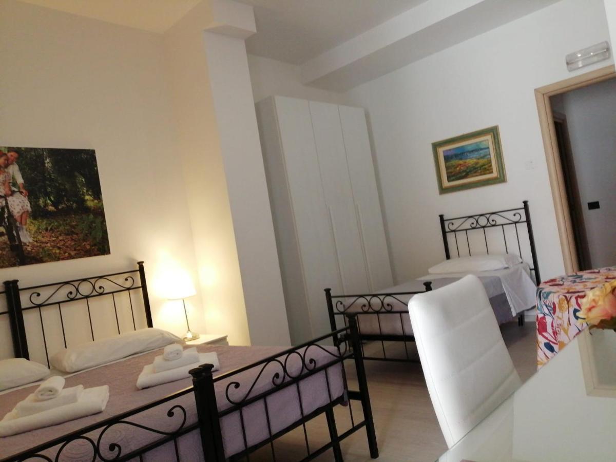 Hotel Dimora Santa Barbara à Ferrare Extérieur photo