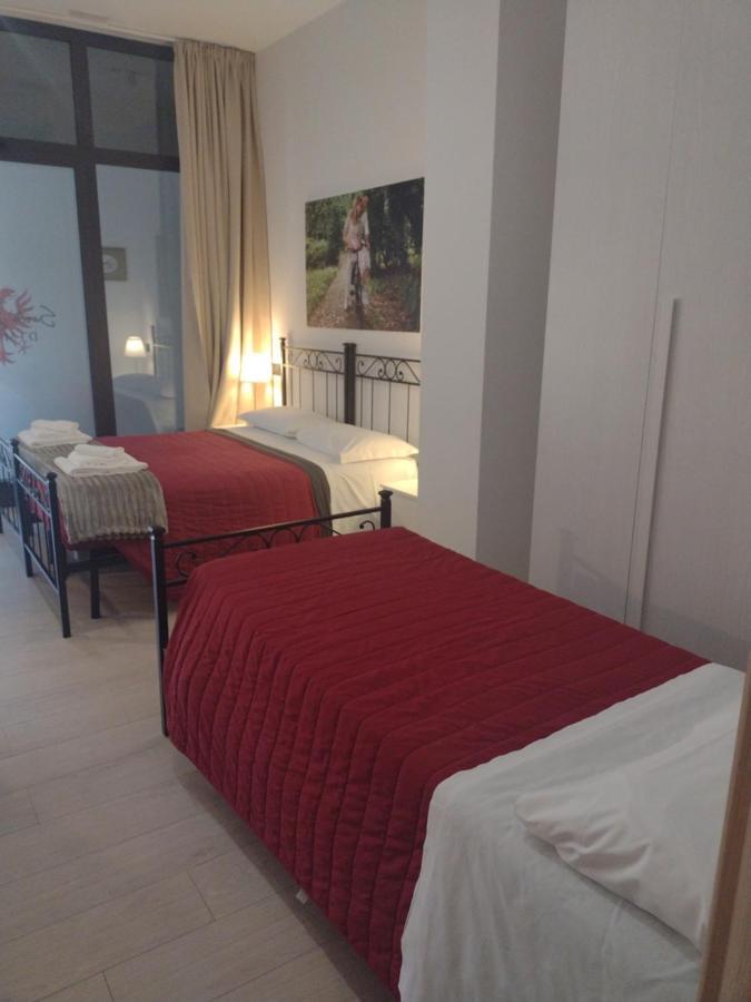 Hotel Dimora Santa Barbara à Ferrare Extérieur photo