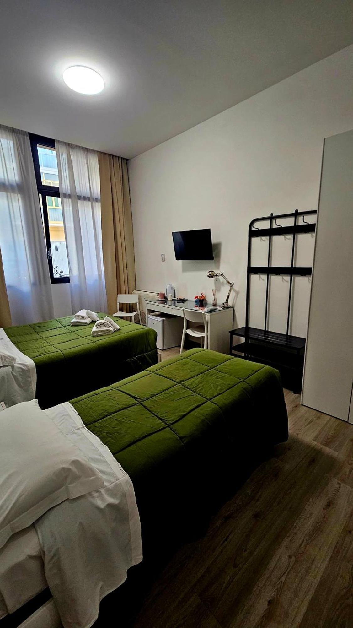 Hotel Dimora Santa Barbara à Ferrare Chambre photo